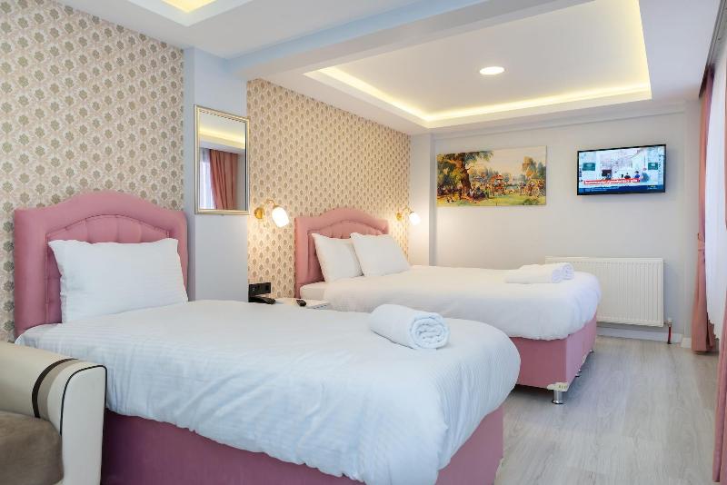 Blue Marmara Suites image