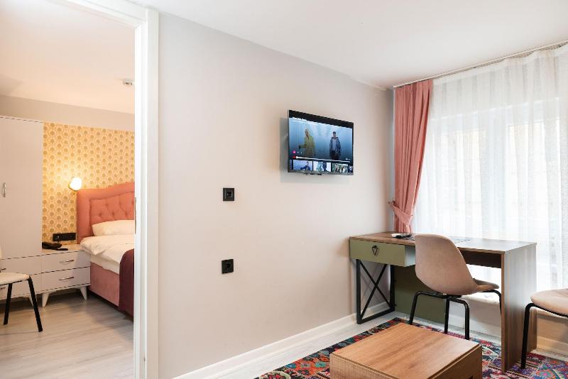 Blue Marmara Suites image