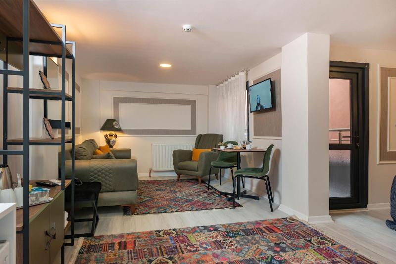 Blue Marmara Suites image