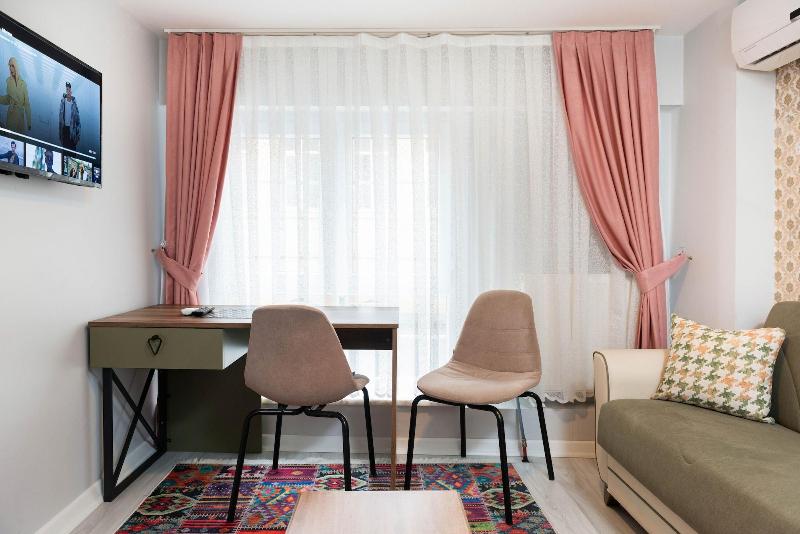 Blue Marmara Suites image