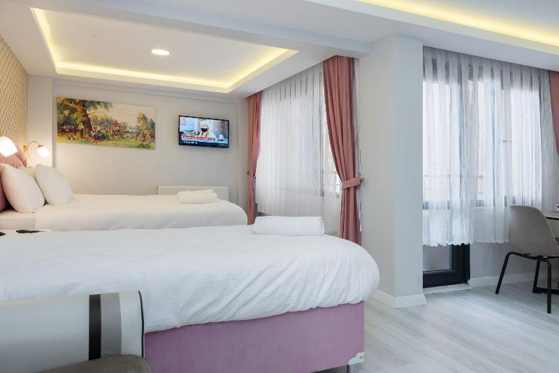 Blue Marmara Suites image