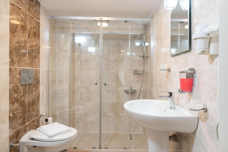 Blue Marmara Suites image