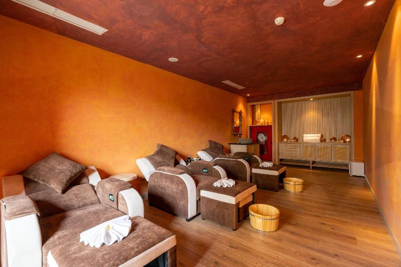 Sala Grand Tuy Hoa Hotel image