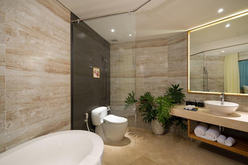 Sala Grand Tuy Hoa Hotel image