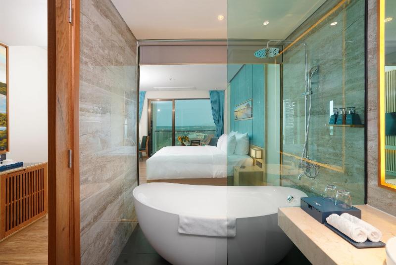 Sala Grand Tuy Hoa Hotel image