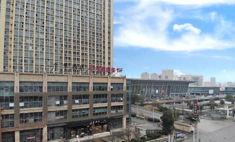 Ji Hotel (Zhenjiang Railway Station South Square) image