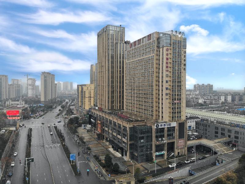 Ji Hotel (Zhenjiang Railway Station South Square) image