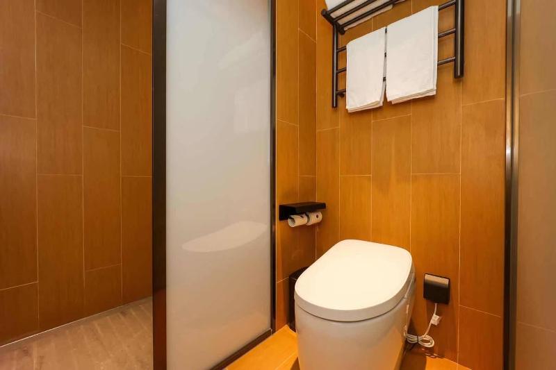 Ji Hotel (Zhenjiang Railway Station South Square) image