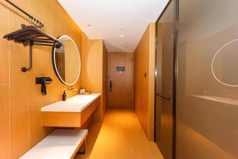 Ji Hotel (Zhenjiang Railway Station South Square) image