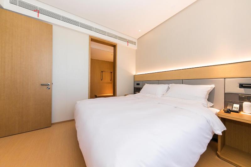 Ji Hotel (Huaian Zhou Enlai Memorial Store) image