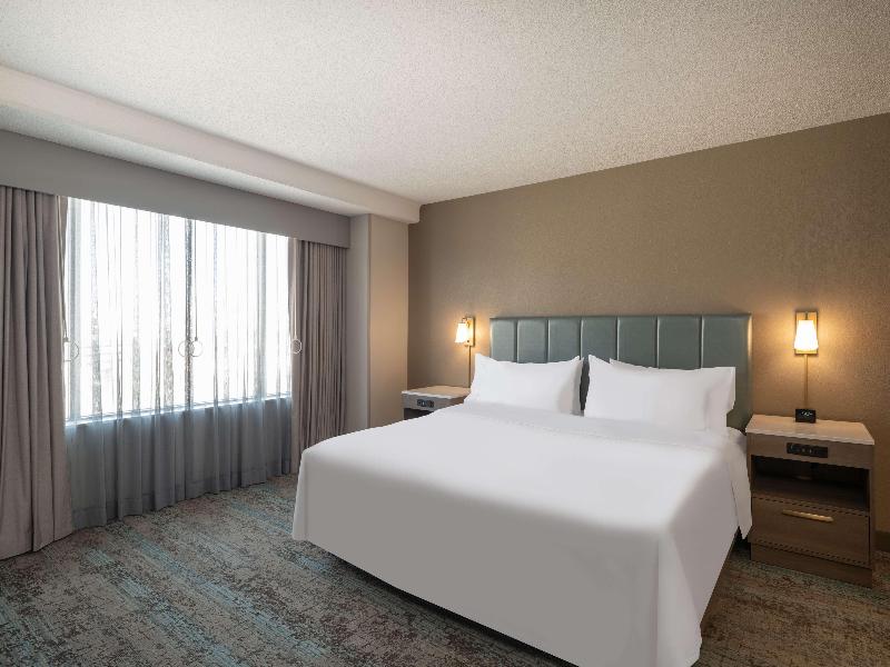 Homewood Suites by Hilton Toledo Downtown image