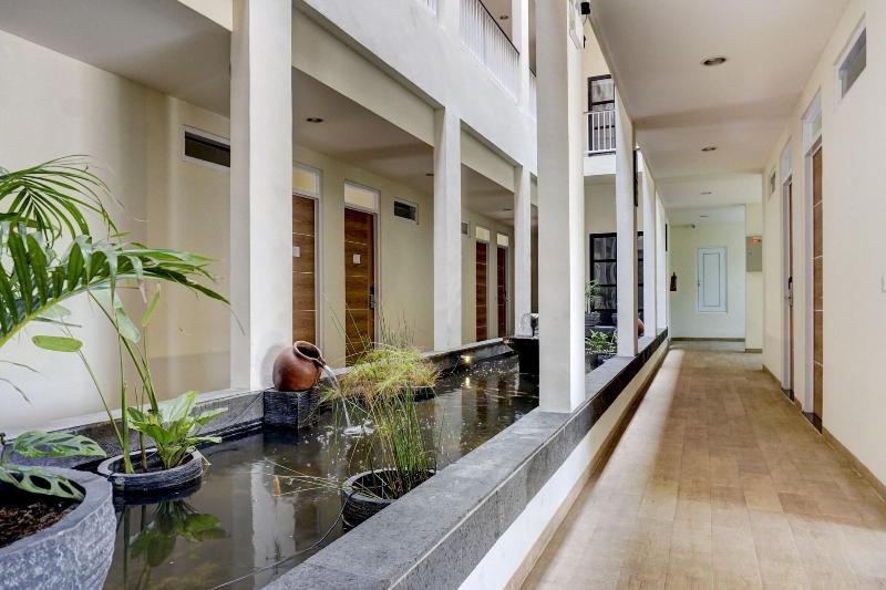 90629 The Home Srengseng image