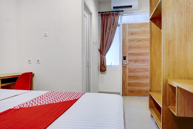 90629 The Home Srengseng image
