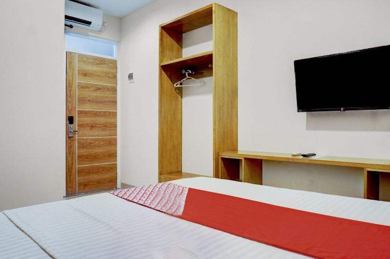 90629 The Home Srengseng image