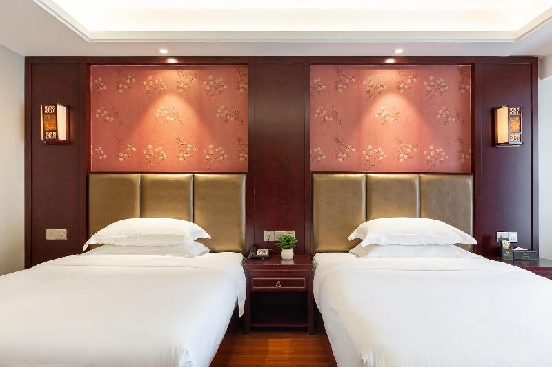 Zongrui Hotel — photo 17