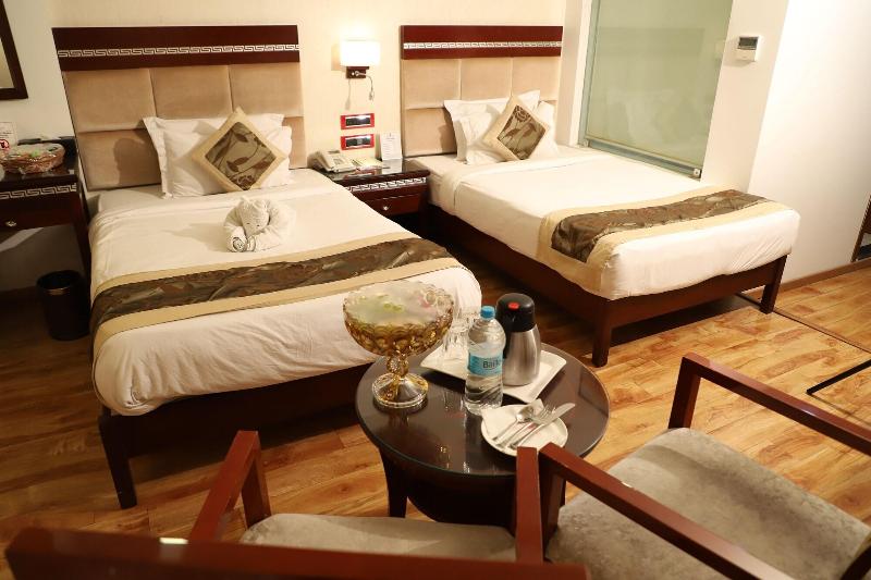 Republic Hotel 4