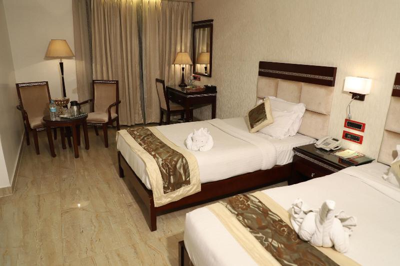 Republic Hotel 3