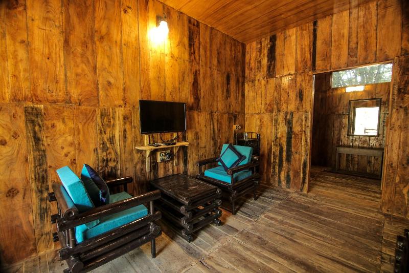 Mogli Resorts Kanha image