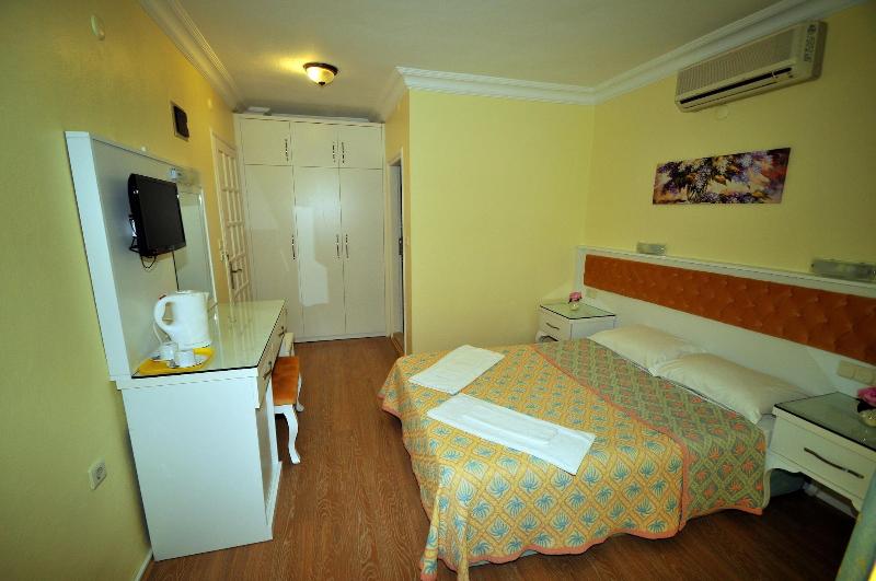 Ilkiz Beach Hotel image