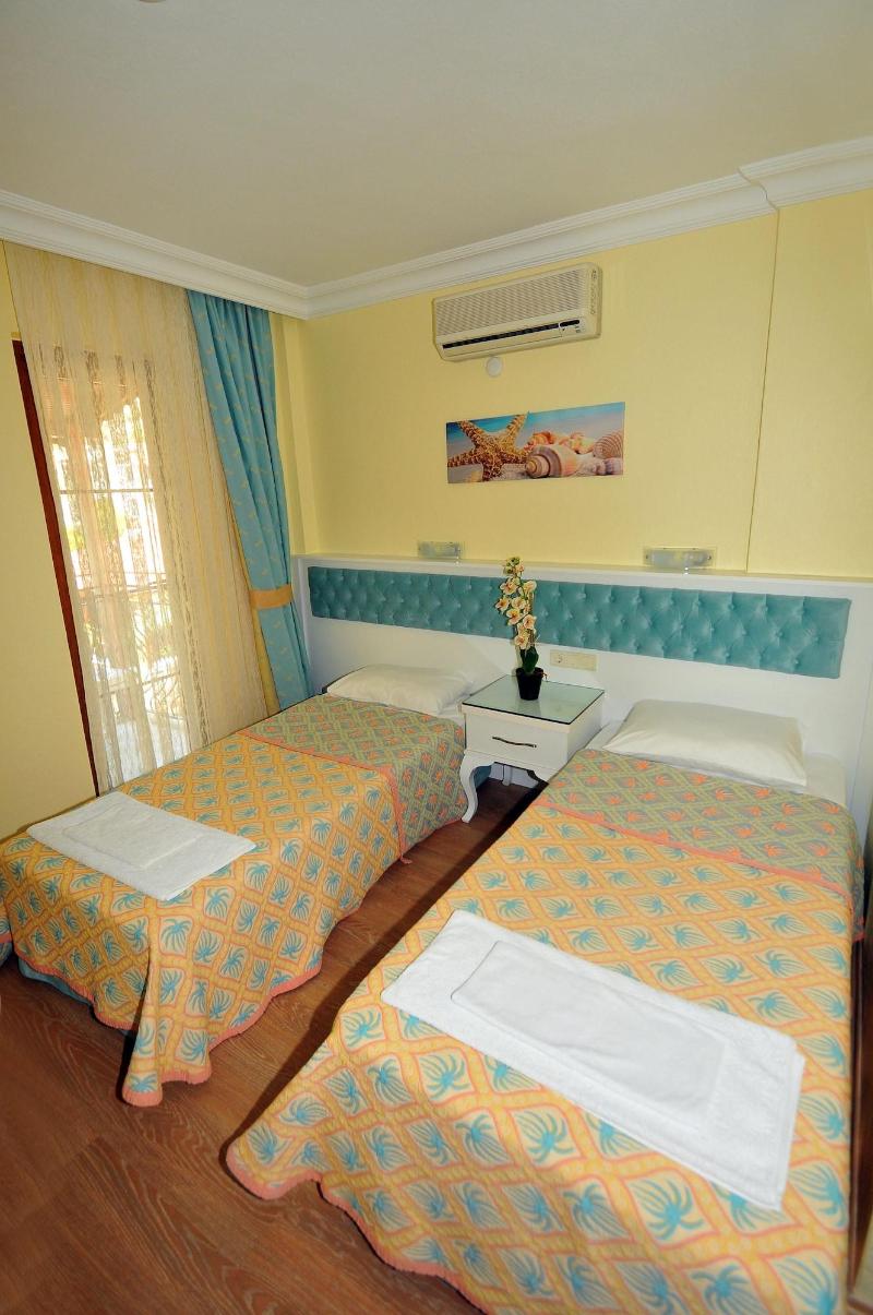 Ilkiz Beach Hotel image