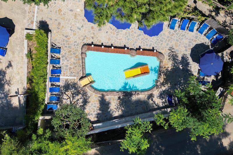 Hostel & Glamping Santa Fortunata image