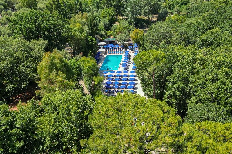 Hostel & Glamping Santa Fortunata image