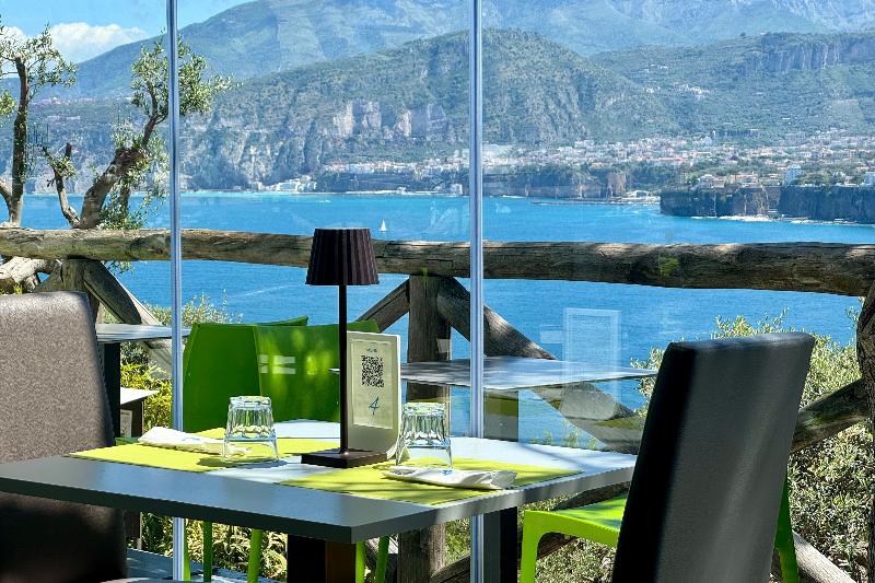Hostel & Glamping Santa Fortunata image