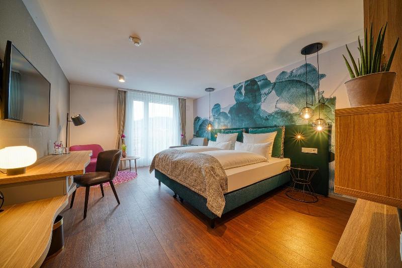 DORMERO Hotel Freiburg image
