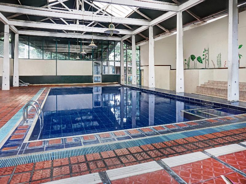 OYO 90596 Hotel Griya Astoeti image