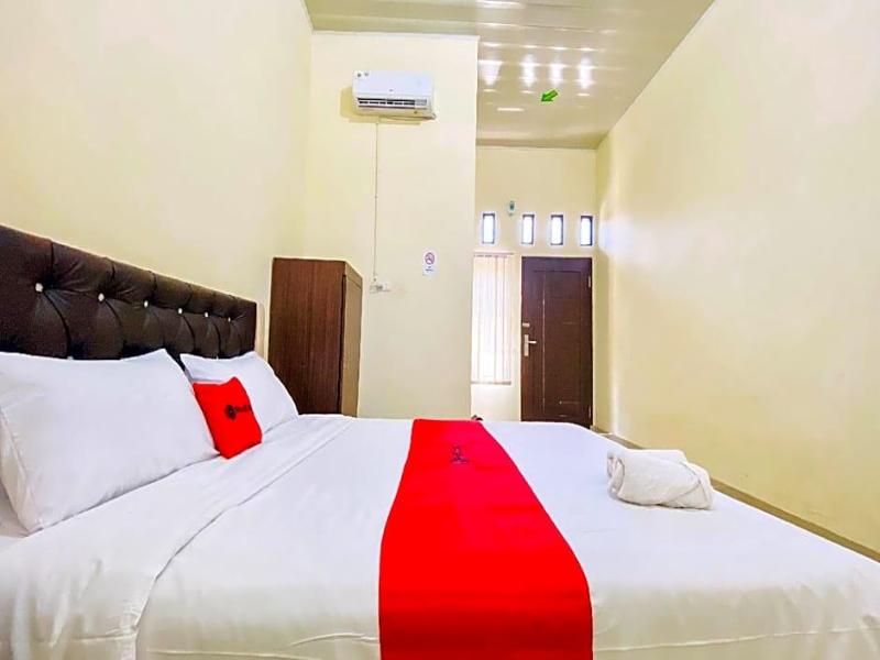 OYO 90773 Shine Guest House image