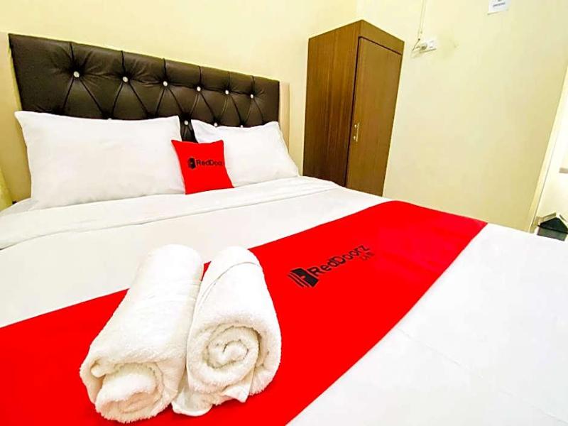 OYO 90773 Shine Guest House image