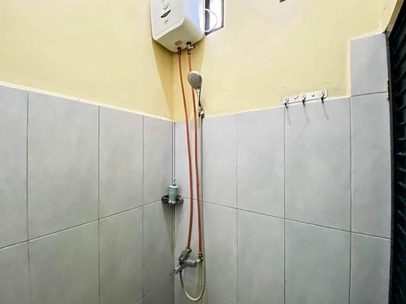 OYO 90773 Shine Guest House image