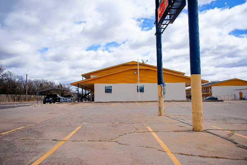 Duncan Inn by OYO, OK  Hwy 81 Near Chisholm Casino image