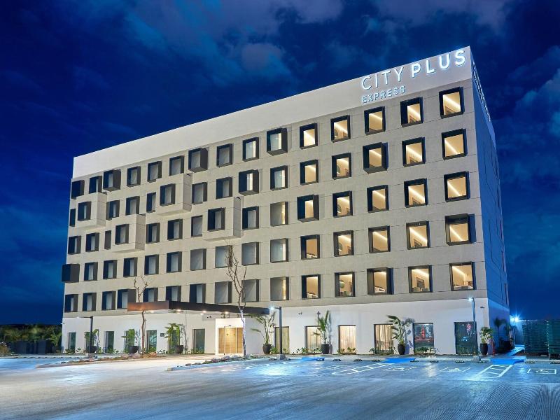 City Express Plus by Marriott Mazatlán image