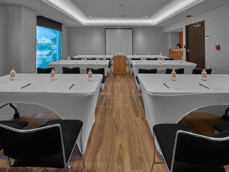 City Express Plus by Marriott Mazatlán image