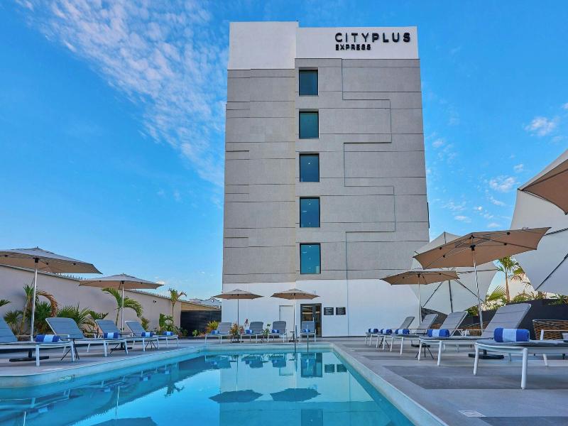 City Express Plus by Marriott Mazatlán image