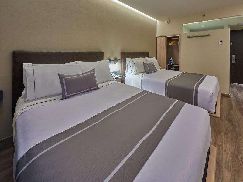 City Express Plus by Marriott Mazatlán image