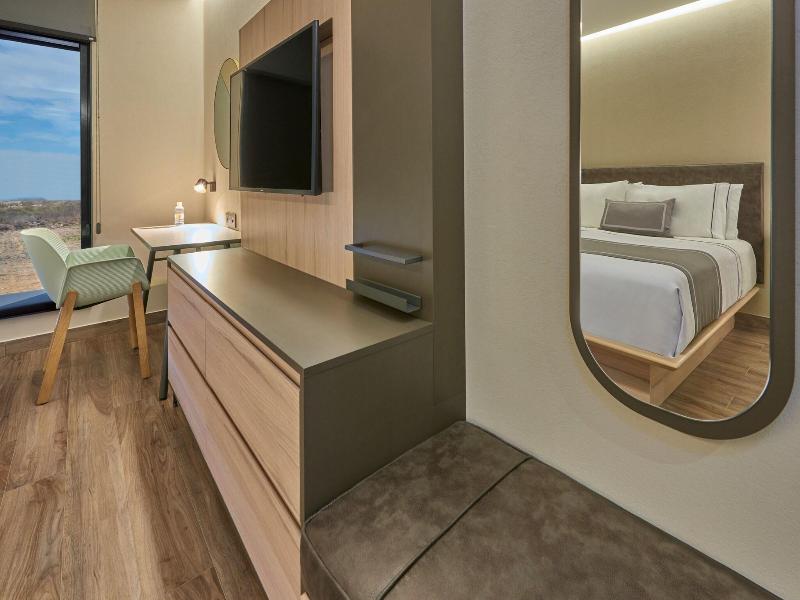 City Express Plus by Marriott Mazatlán image