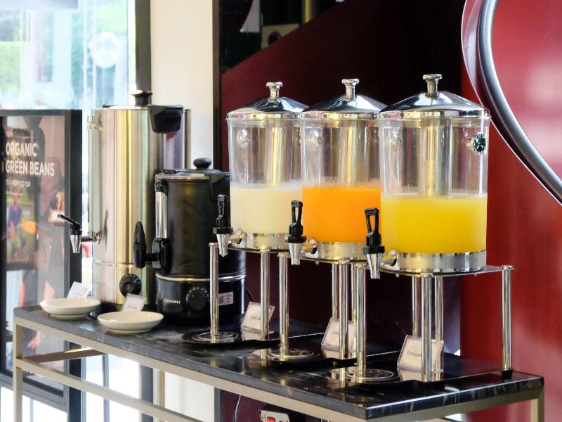 Ramada By Wyndham Bangkok Sukhumvit 87 image