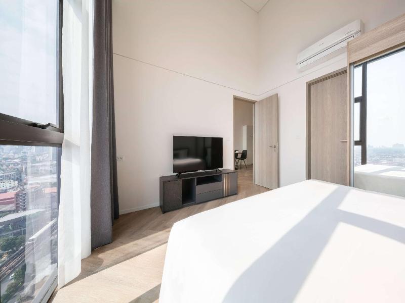 Ramada By Wyndham Bangkok Sukhumvit 87 image