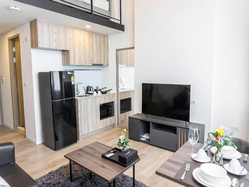 Ramada By Wyndham Bangkok Sukhumvit 87 image