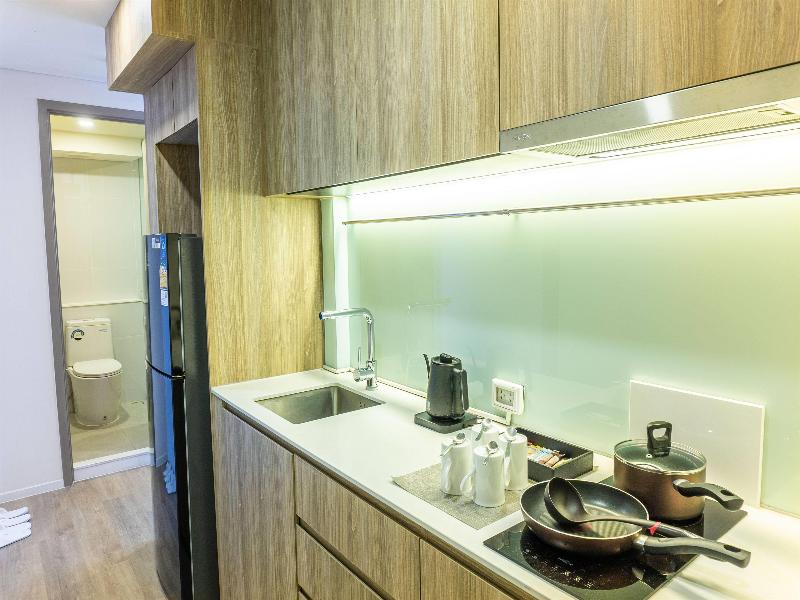 Ramada By Wyndham Bangkok Sukhumvit 87 image