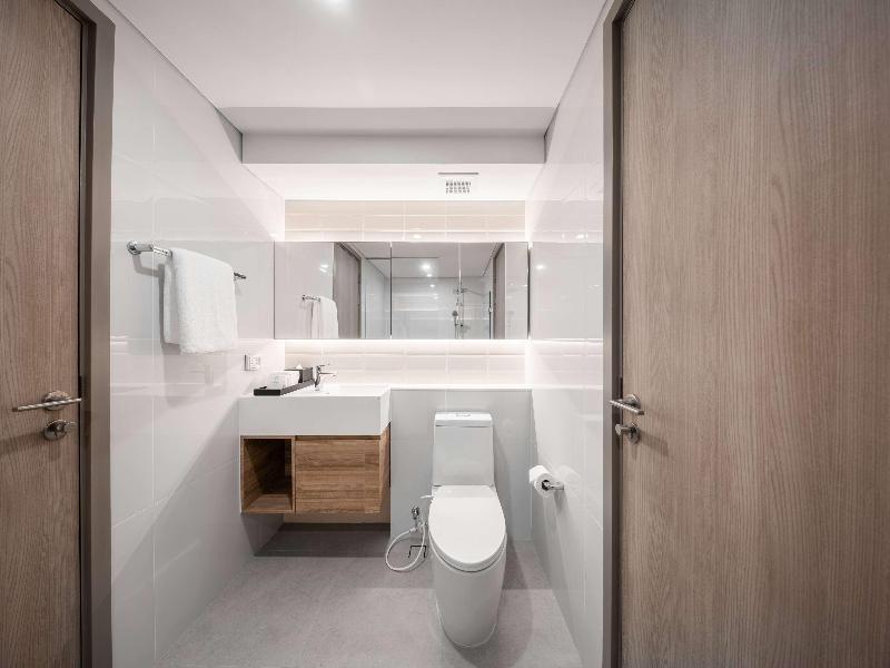 Ramada By Wyndham Bangkok Sukhumvit 87 image