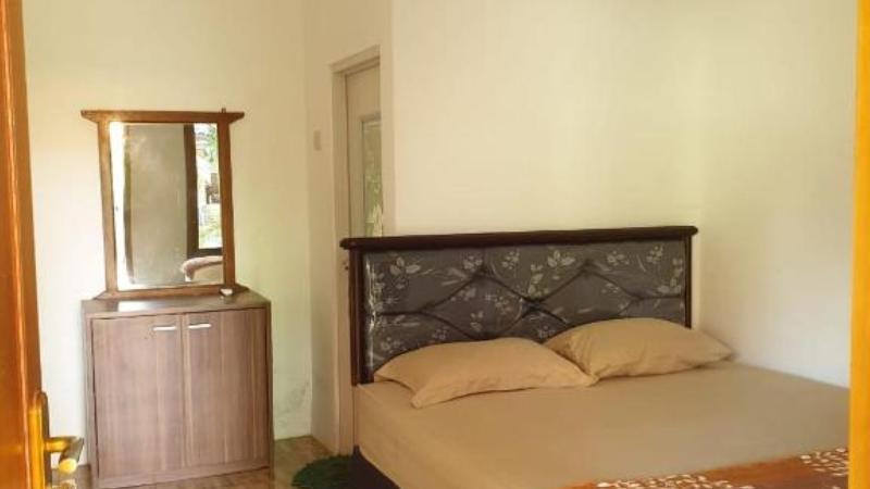 Nita's Homestay Banyuwangi by ZUZU image
