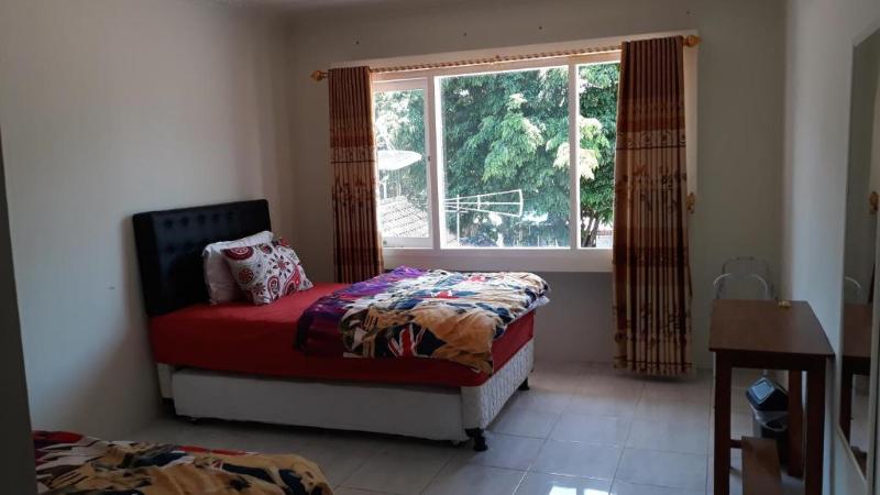 Dannu's Homestay by ZUZU image