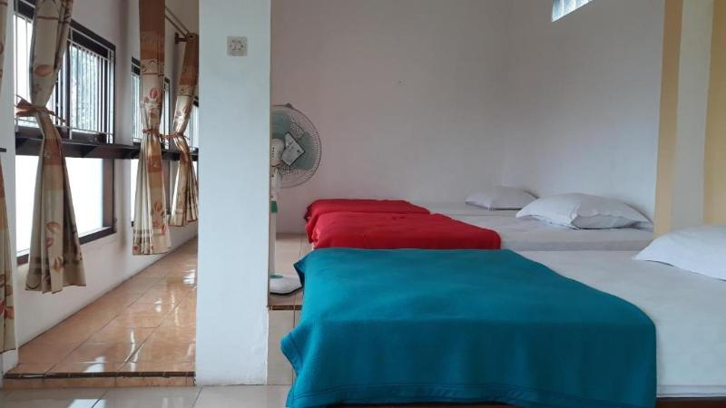 Dannu's Homestay by ZUZU image