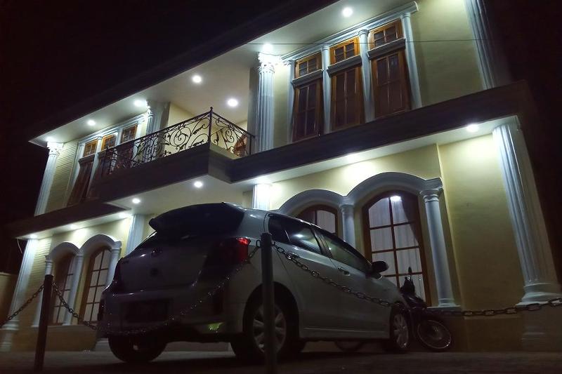 Bluefire Homestay by ZUZU image