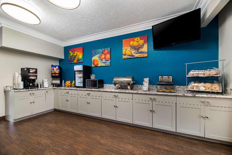 Best Western Plus La Mesa San Diego image