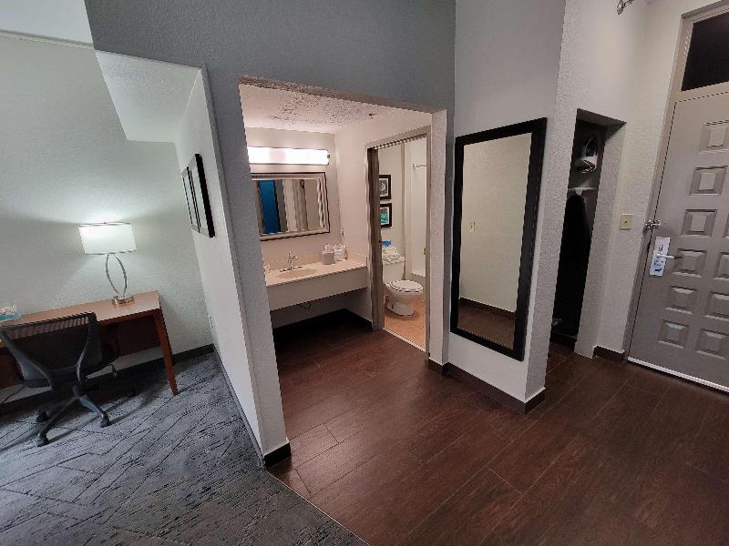 Best Western Plus La Mesa San Diego image