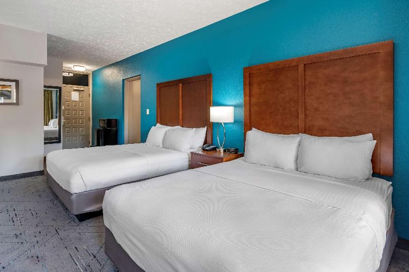 Best Western Plus La Mesa San Diego image